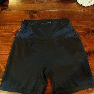 SET ACTIVE LUXFORM BLACK BIKER SHORTS SIZE SMALL